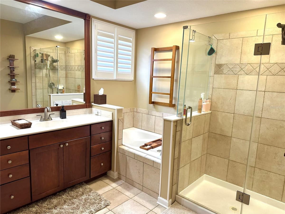 122 RIDGEWAY BLVD — photo 16 of 34