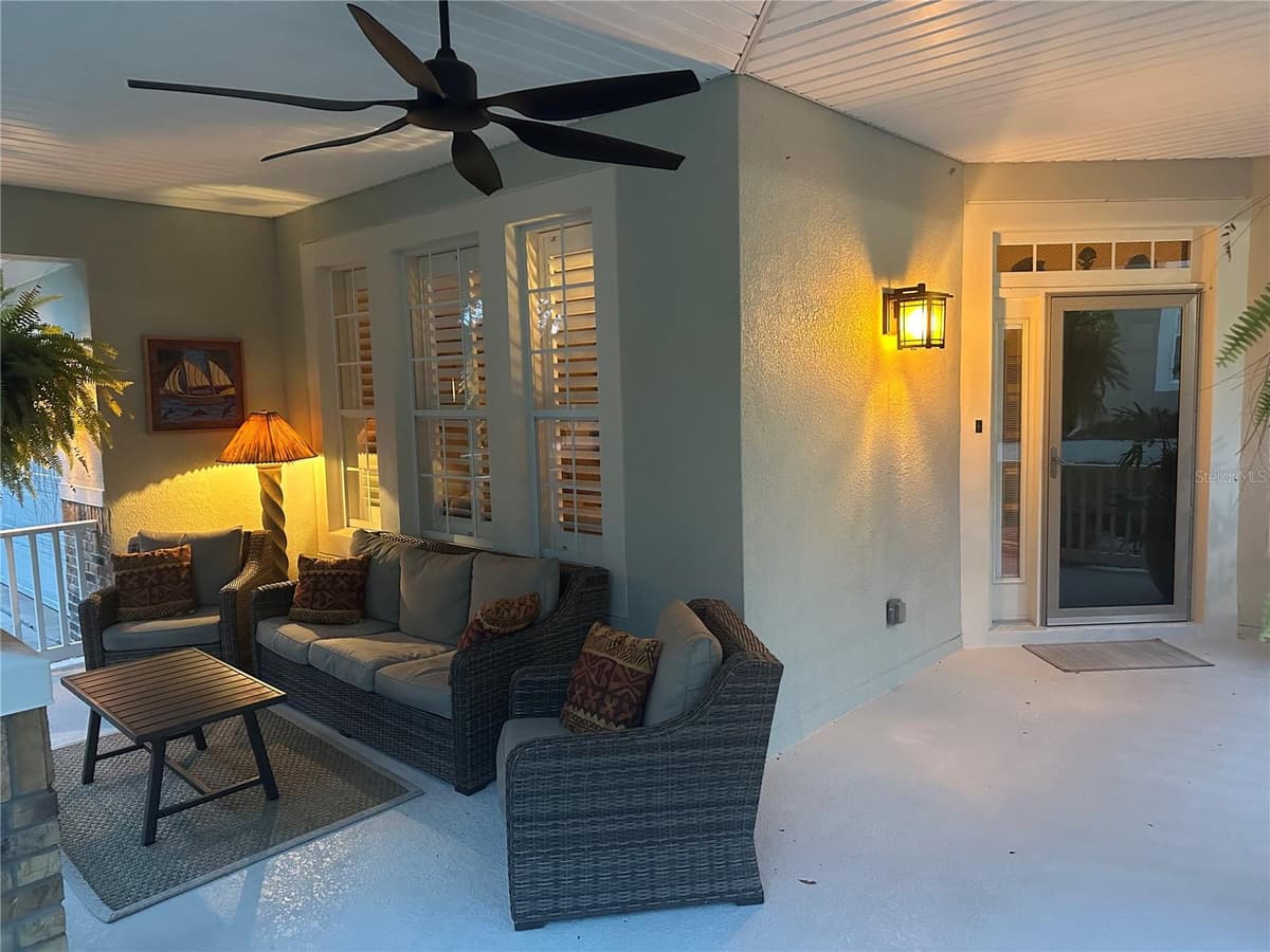 122 RIDGEWAY BLVD — photo 3 of 34
