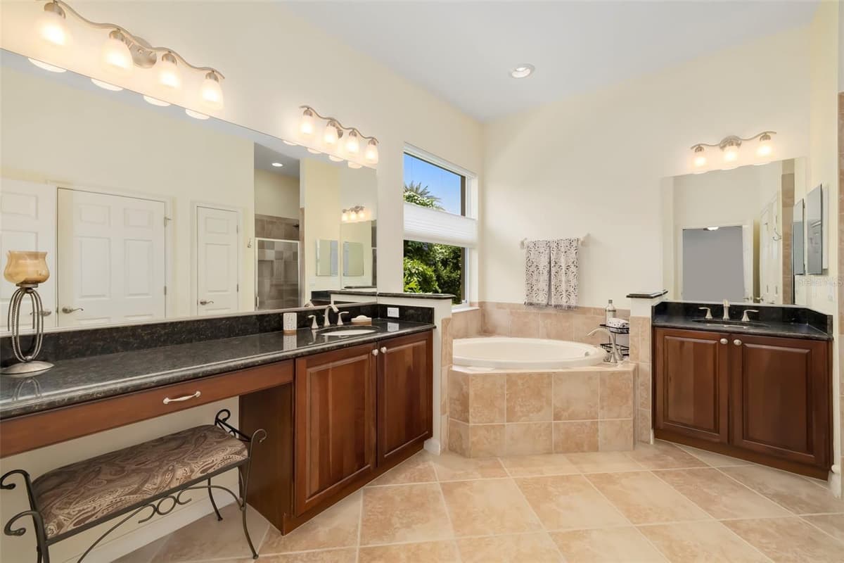 165 PALAZZO COURT — photo 24 of 76