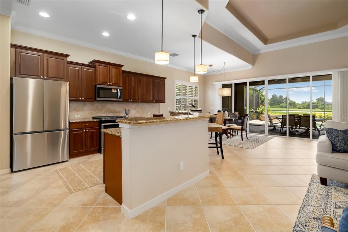 165 PALAZZO COURT — photo 13 of 76