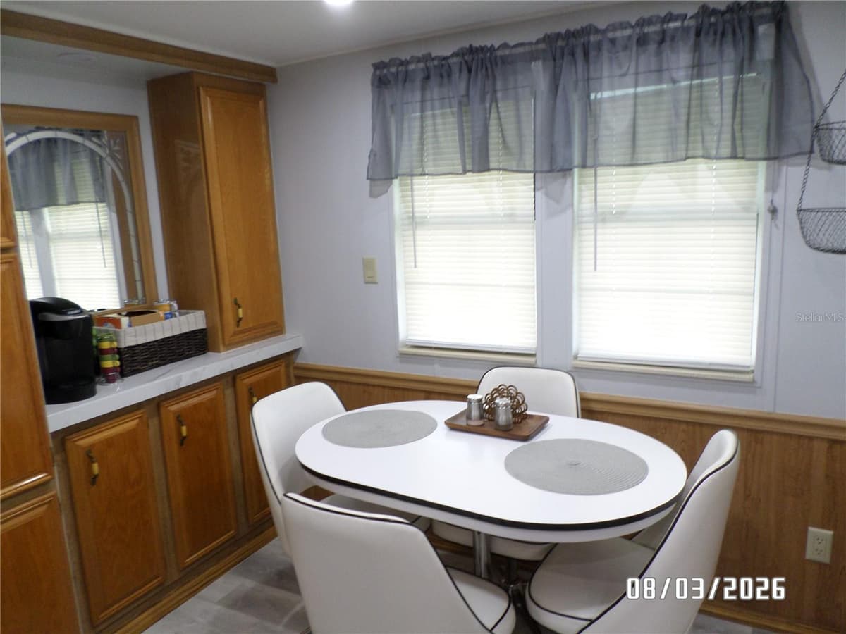 83 ROAN ROAD — photo 6 of 20