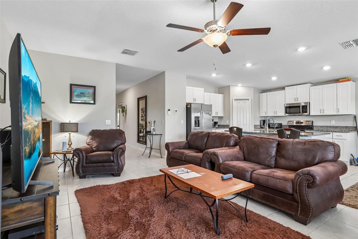 1461 GOLDEN GLOW DRIVE — photo 5 of 32