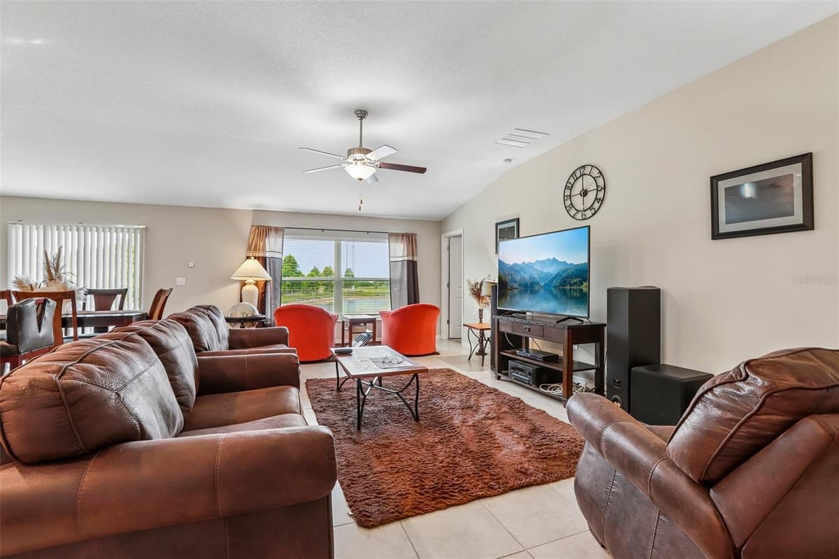 1461 GOLDEN GLOW DRIVE — photo 6 of 32