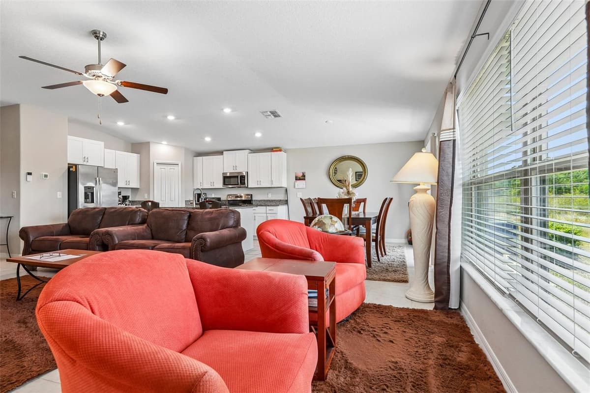1461 GOLDEN GLOW DRIVE — photo 8 of 32