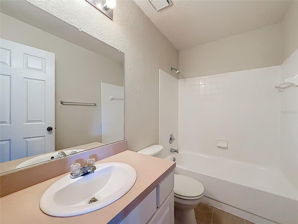 2550 ALAFAYA TRAIL — photo 20 of 42