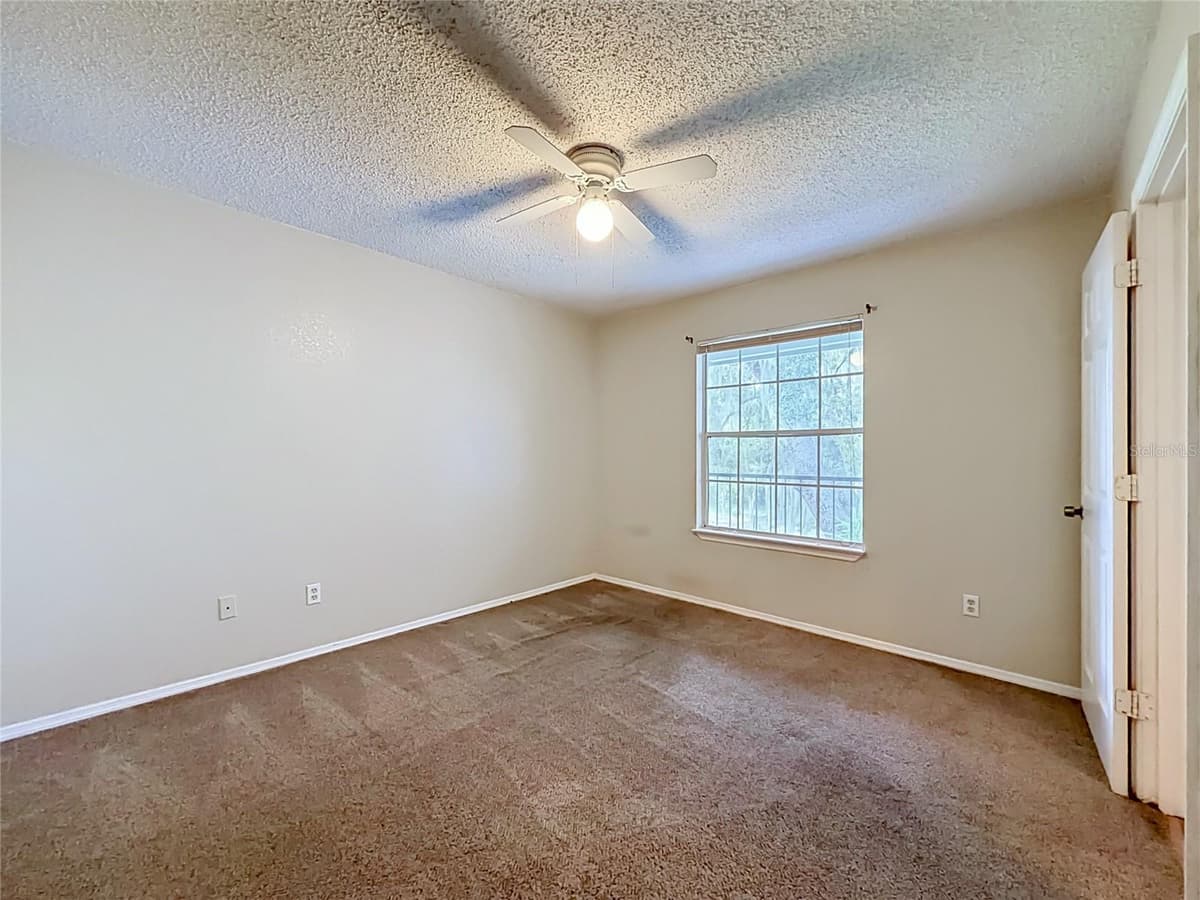 2550 ALAFAYA TRAIL — photo 18 of 42
