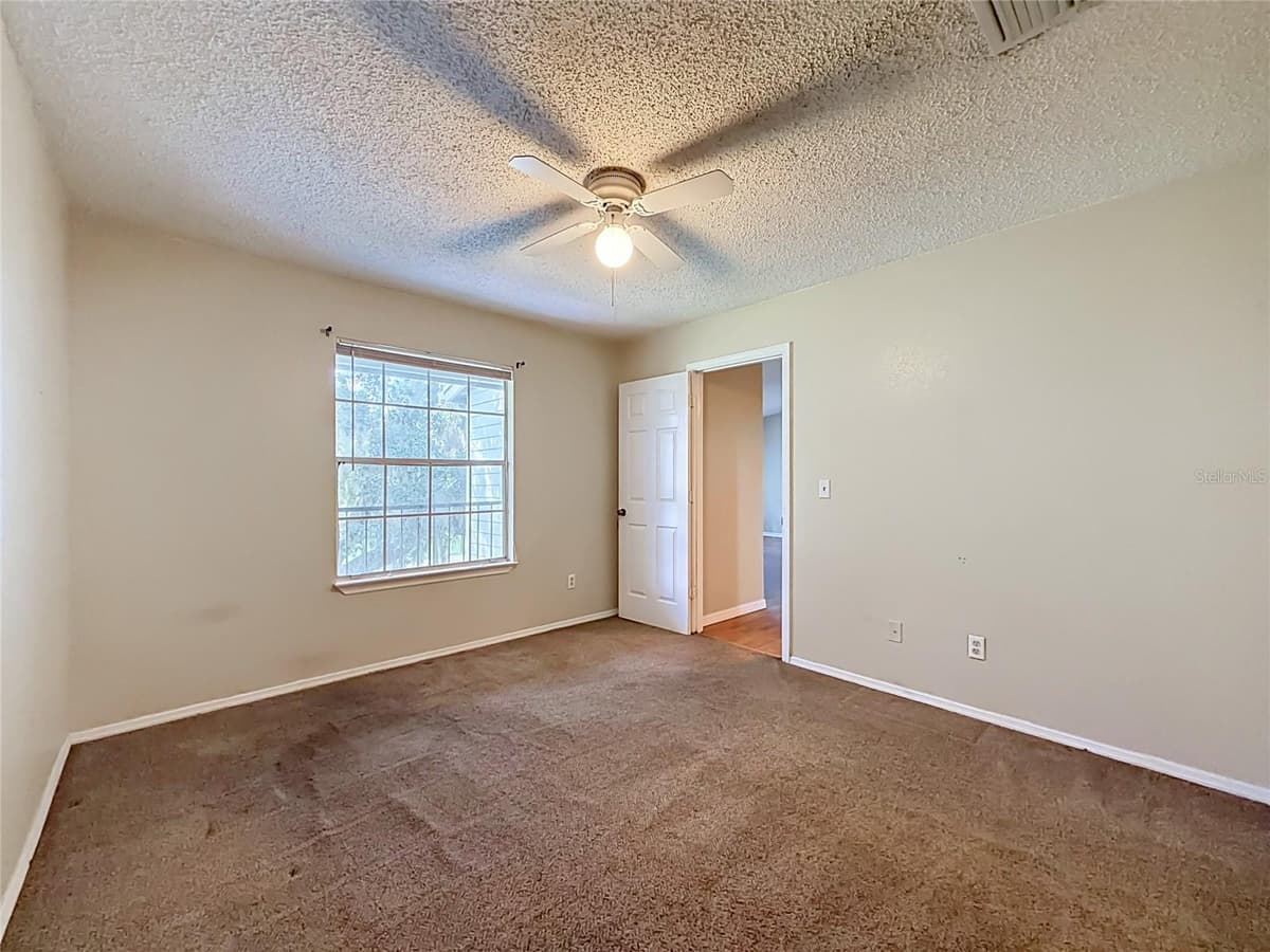 2550 ALAFAYA TRAIL — photo 19 of 42