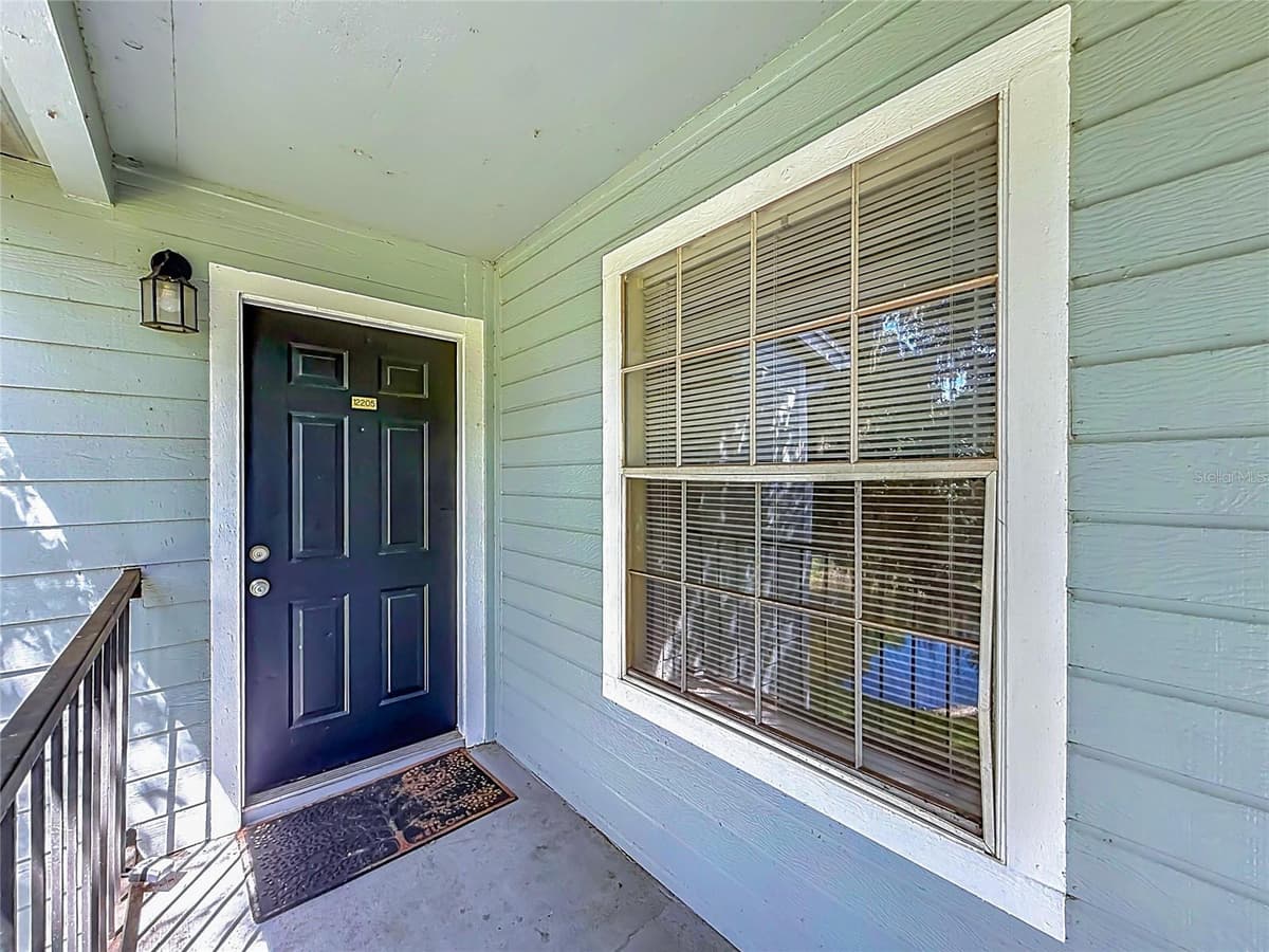 2550 ALAFAYA TRAIL — photo 3 of 42