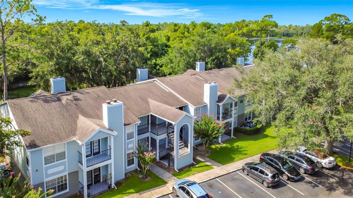 2550 ALAFAYA TRAIL — photo 40 of 42