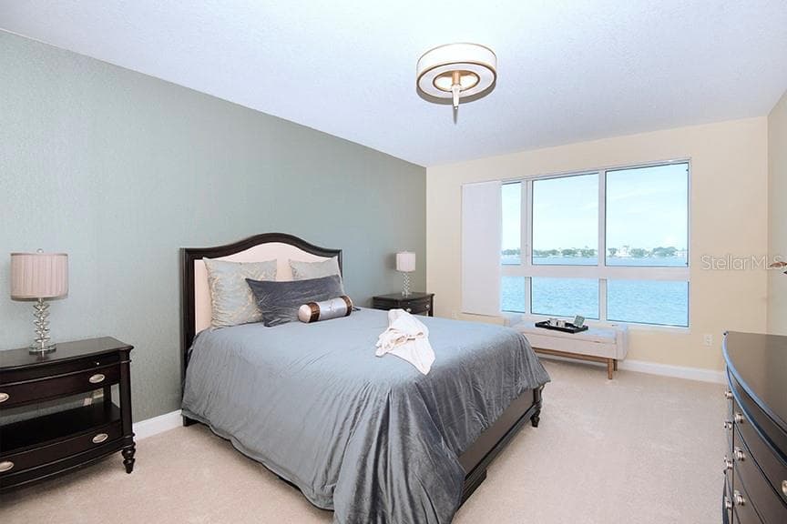231 RIVERSIDE DRIVE — photo 24 of 77
