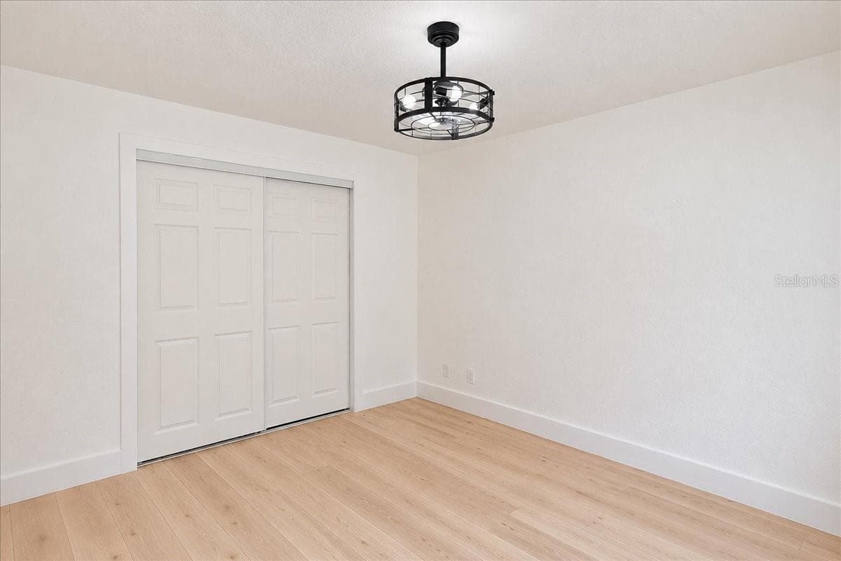 855 75TH TERRACE — photo 36 of 63