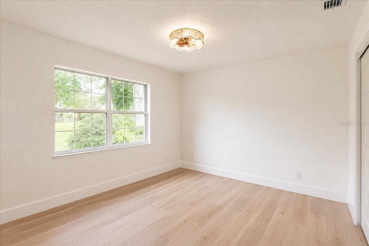 855 75TH TERRACE — photo 39 of 63