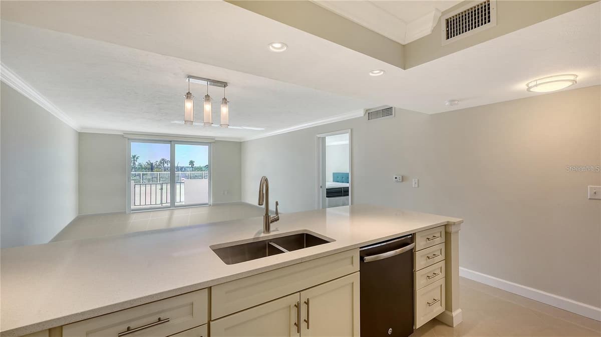 101 GULFSTREAM AVENUE — photo 15 of 50