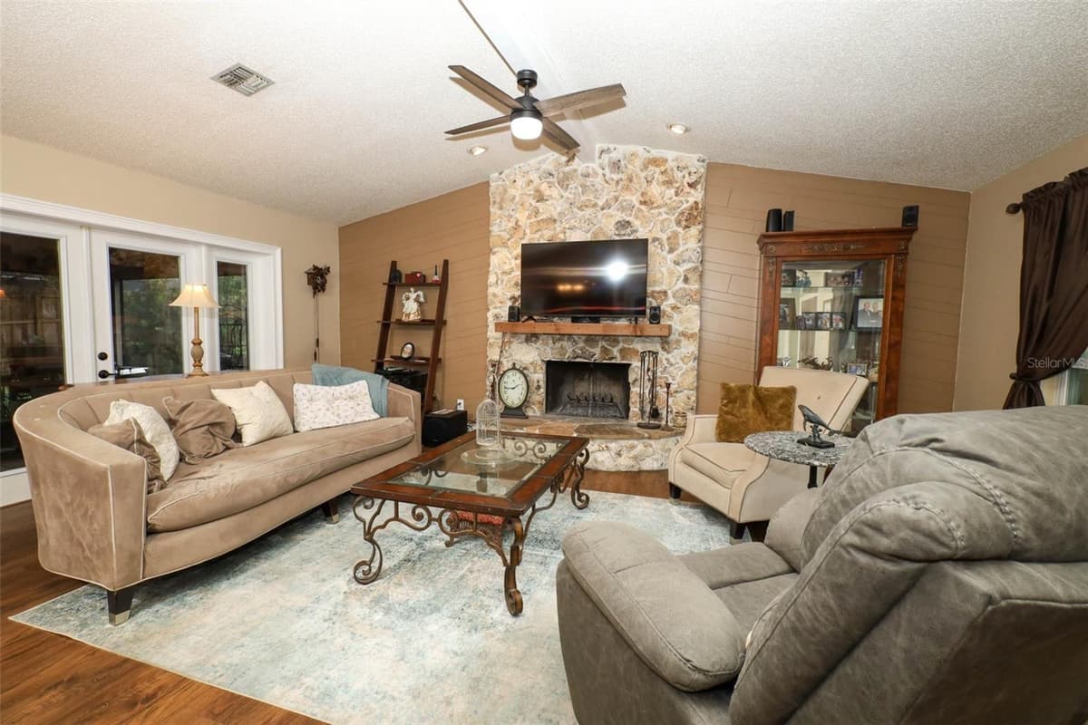 2450 CANTERCLUB TRAIL — photo 8 of 43