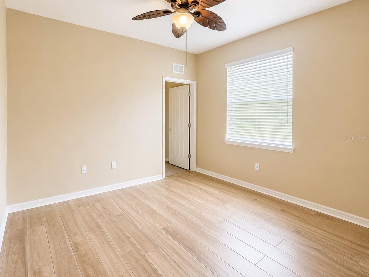 7436 SURREY PINES DRIVE — photo 6 of 15