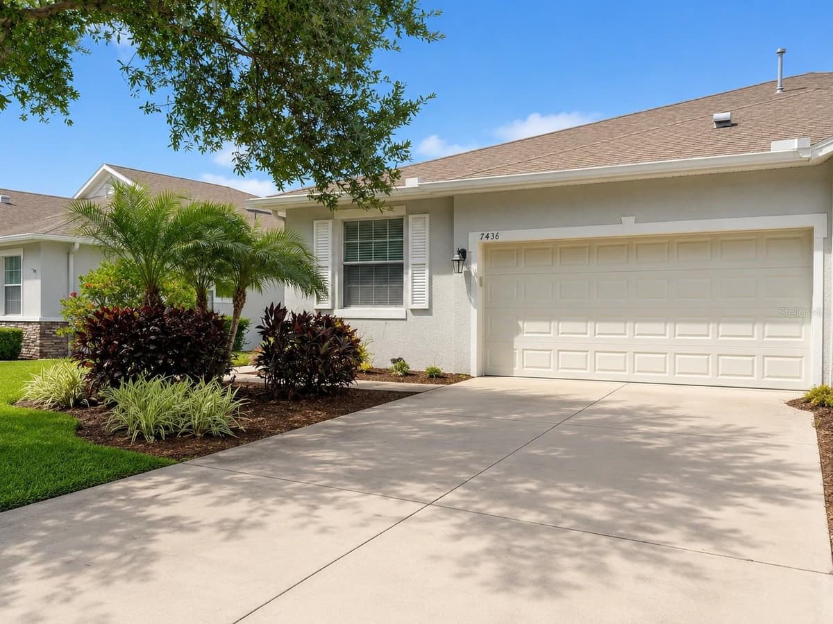 7436 SURREY PINES DRIVE — photo 1 of 15