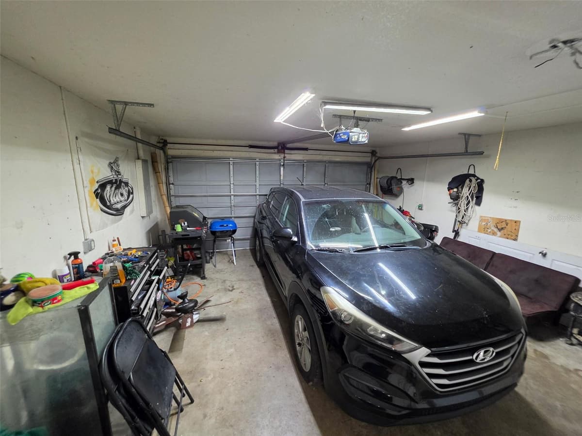720 PINE AVENUE — photo 15 of 22