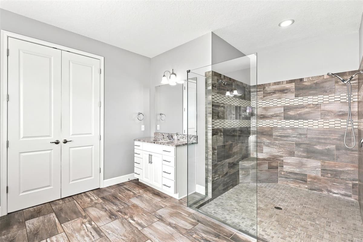 5229 WATERSIDE VISTA LANE — photo 40 of 64