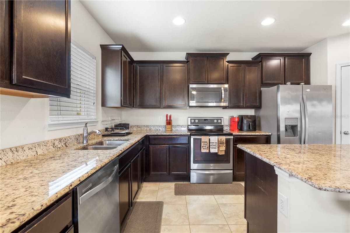 9335 AMERICAN HICKORY LANE — photo 10 of 44