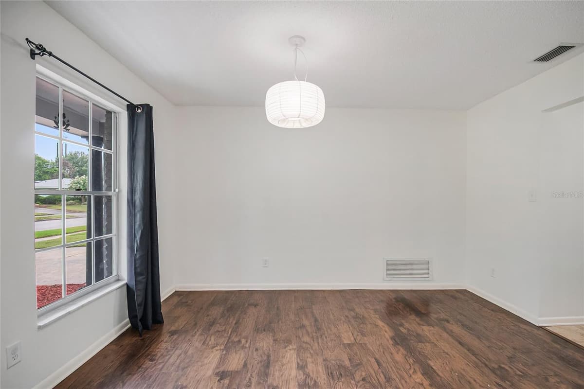 4931 TELLSON PLACE — photo 6 of 38