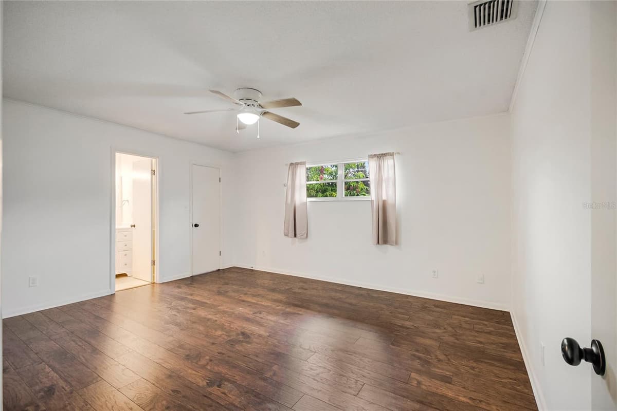 4931 TELLSON PLACE — photo 16 of 38