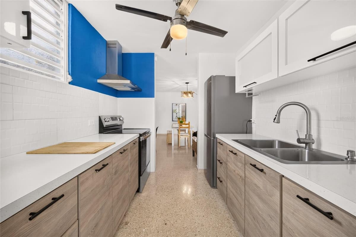 C10 CALLE 5 — photo 7 of 23