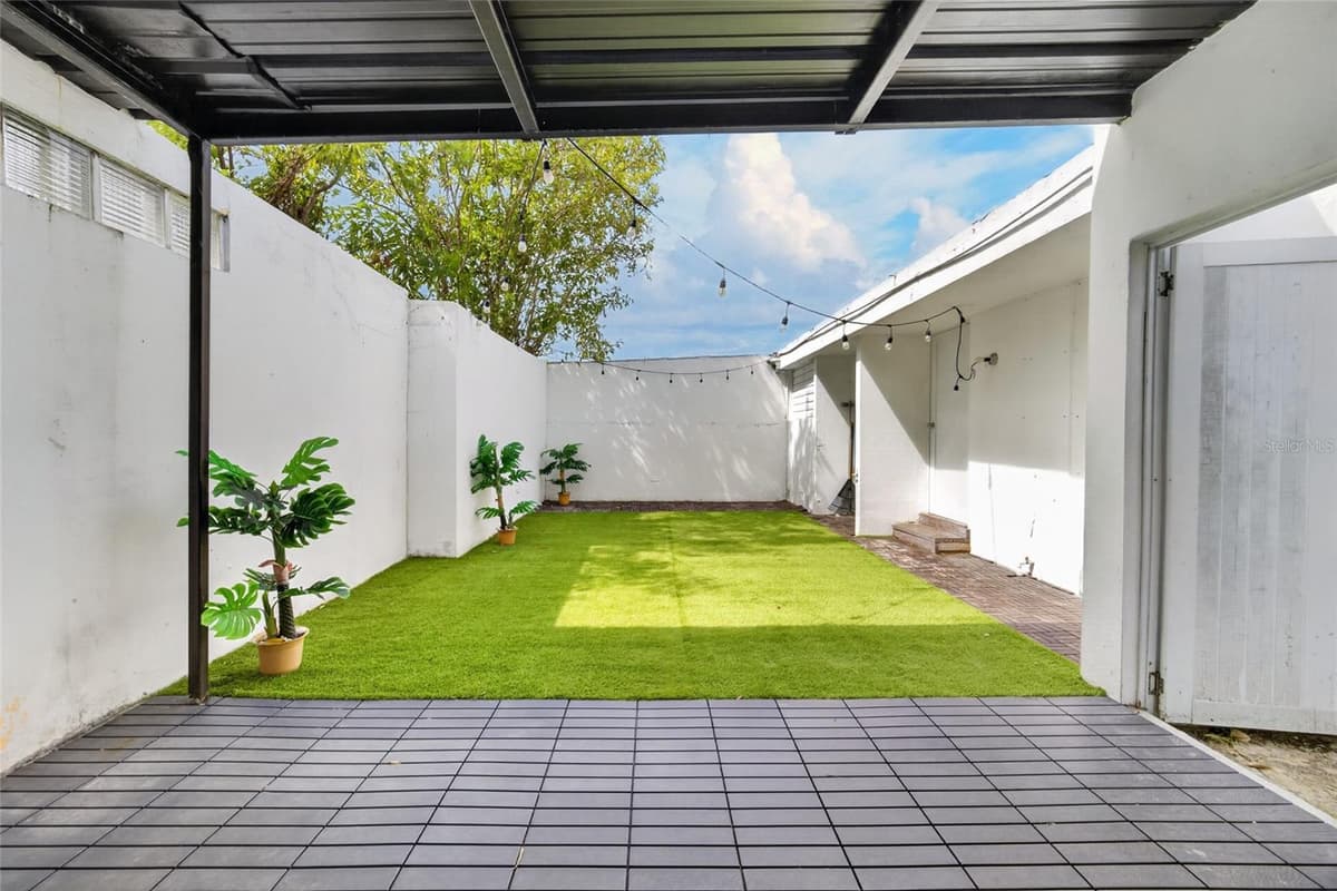 C10 CALLE 5 — photo 16 of 23