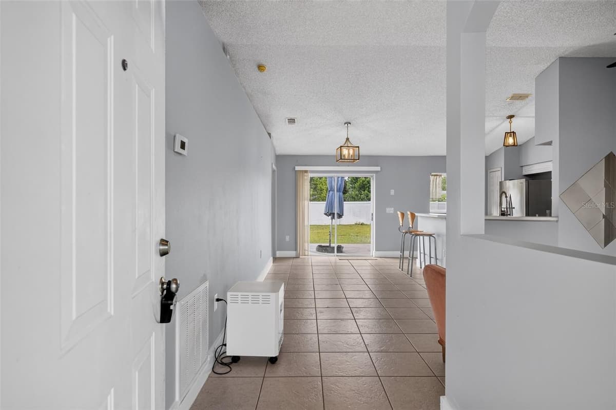 2941 BEDFORD STREET — photo 11 of 33