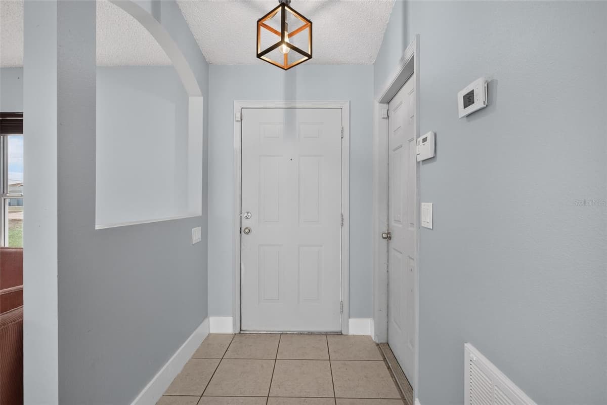 2941 BEDFORD STREET — photo 14 of 33