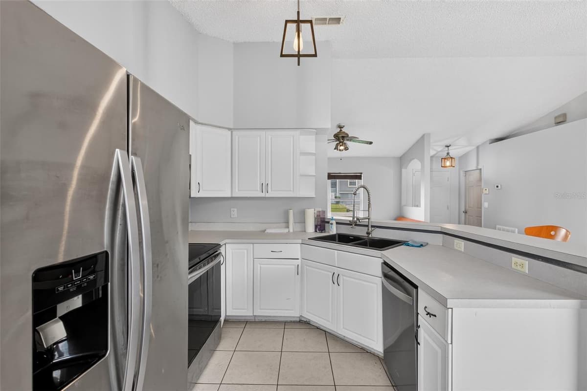2941 BEDFORD STREET — photo 7 of 33
