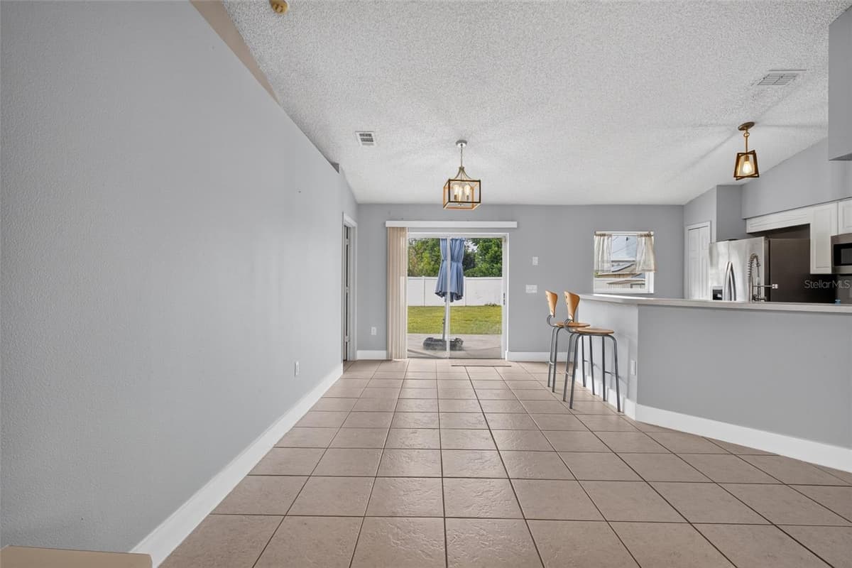 2941 BEDFORD STREET — photo 13 of 33