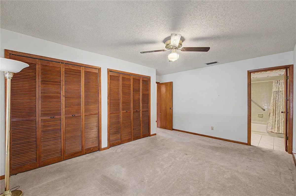 901 TARAWOOD LANE — photo 6 of 33