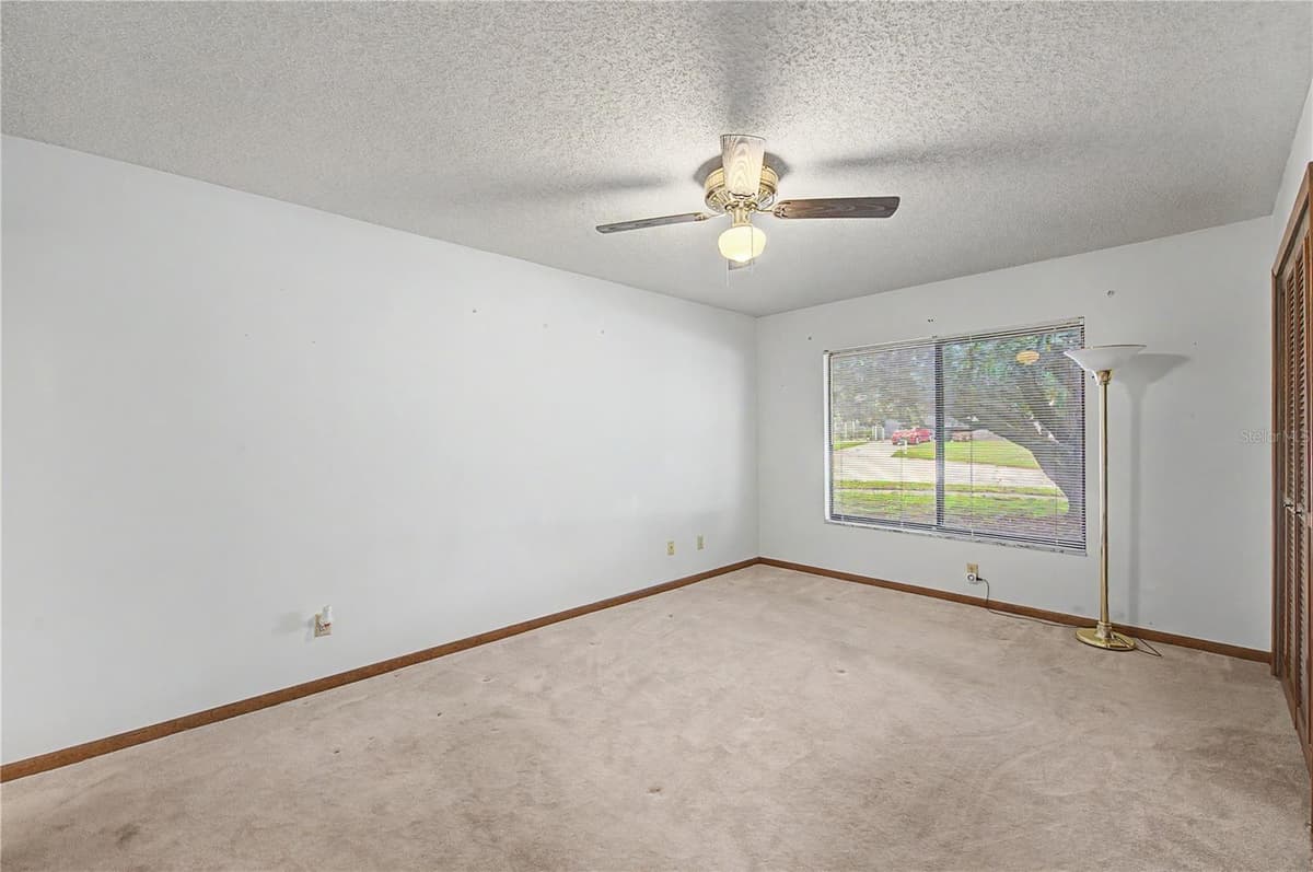 901 TARAWOOD LANE — photo 7 of 33