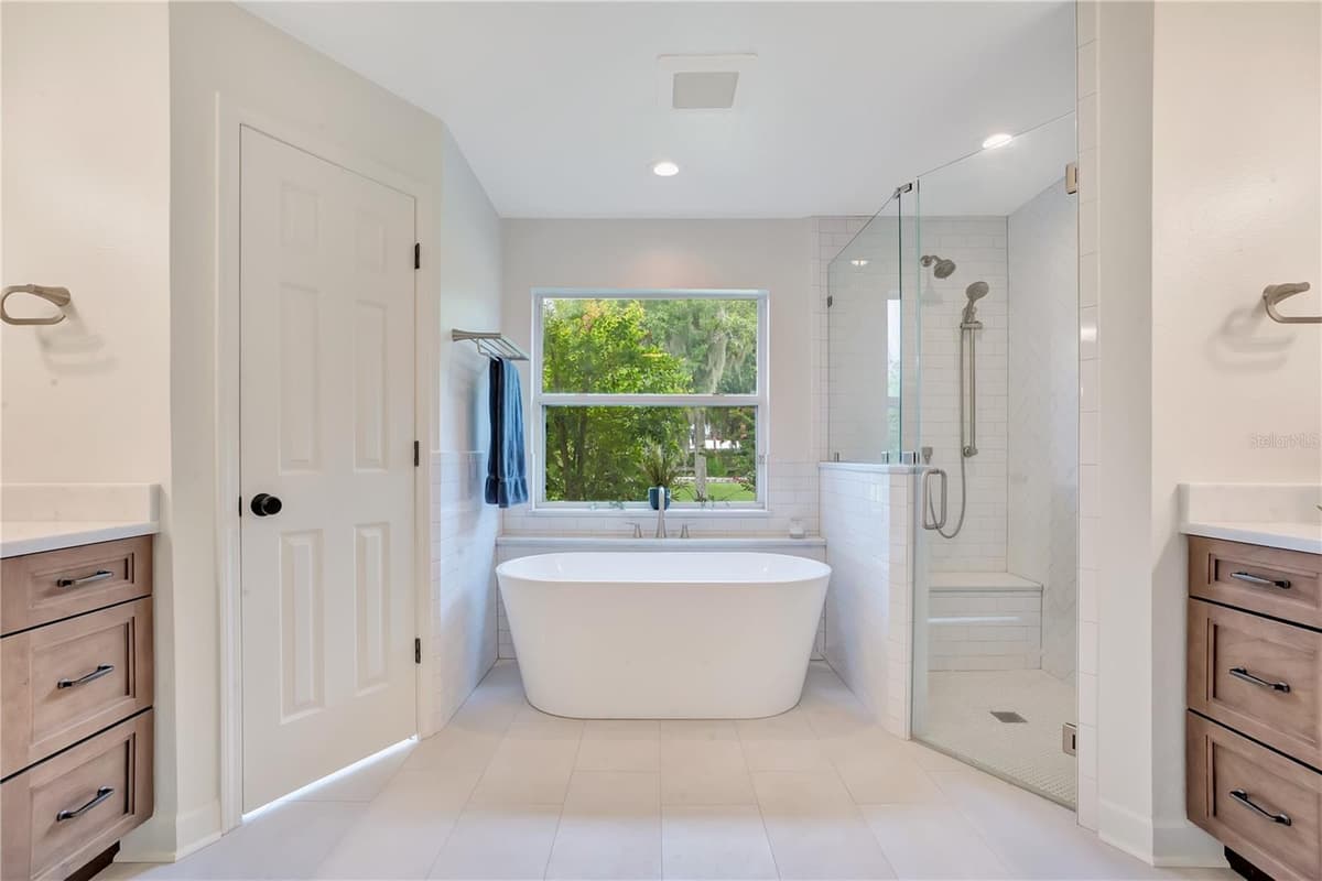 2818 MAYDAY DRIVE — photo 16 of 37