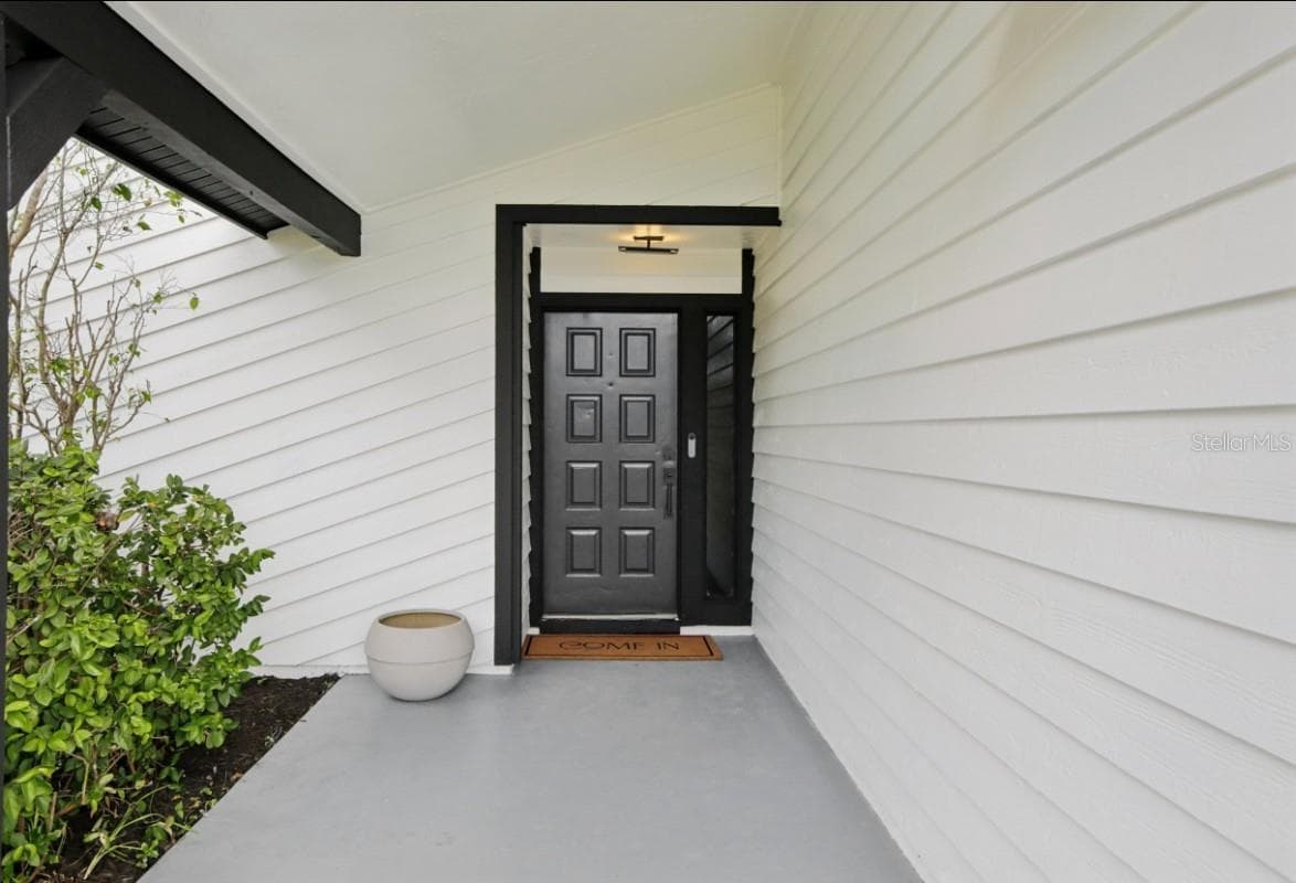665 EASTPOINTE PARKWAY — photo 2 of 24