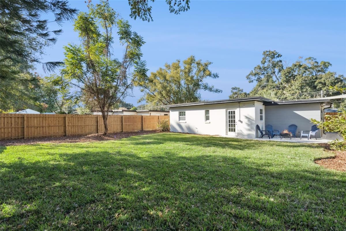 1931 CLOVERLAWN AVENUE — photo 17 of 20