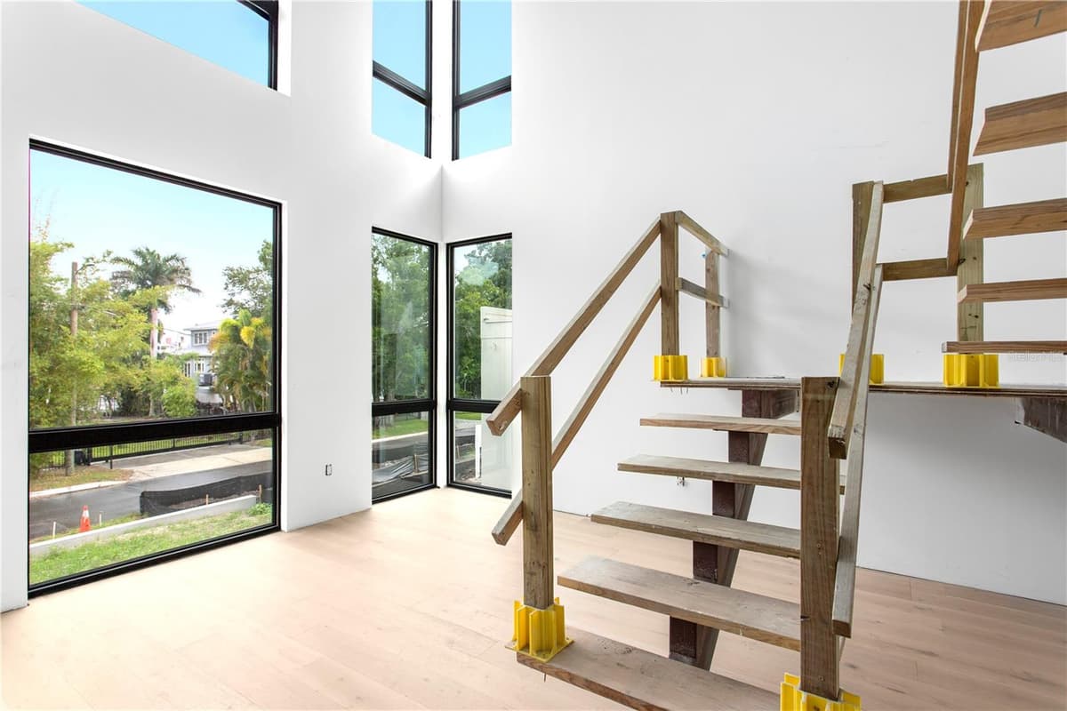 2309 RIVERSIDE DRIVE — photo 4 of 17