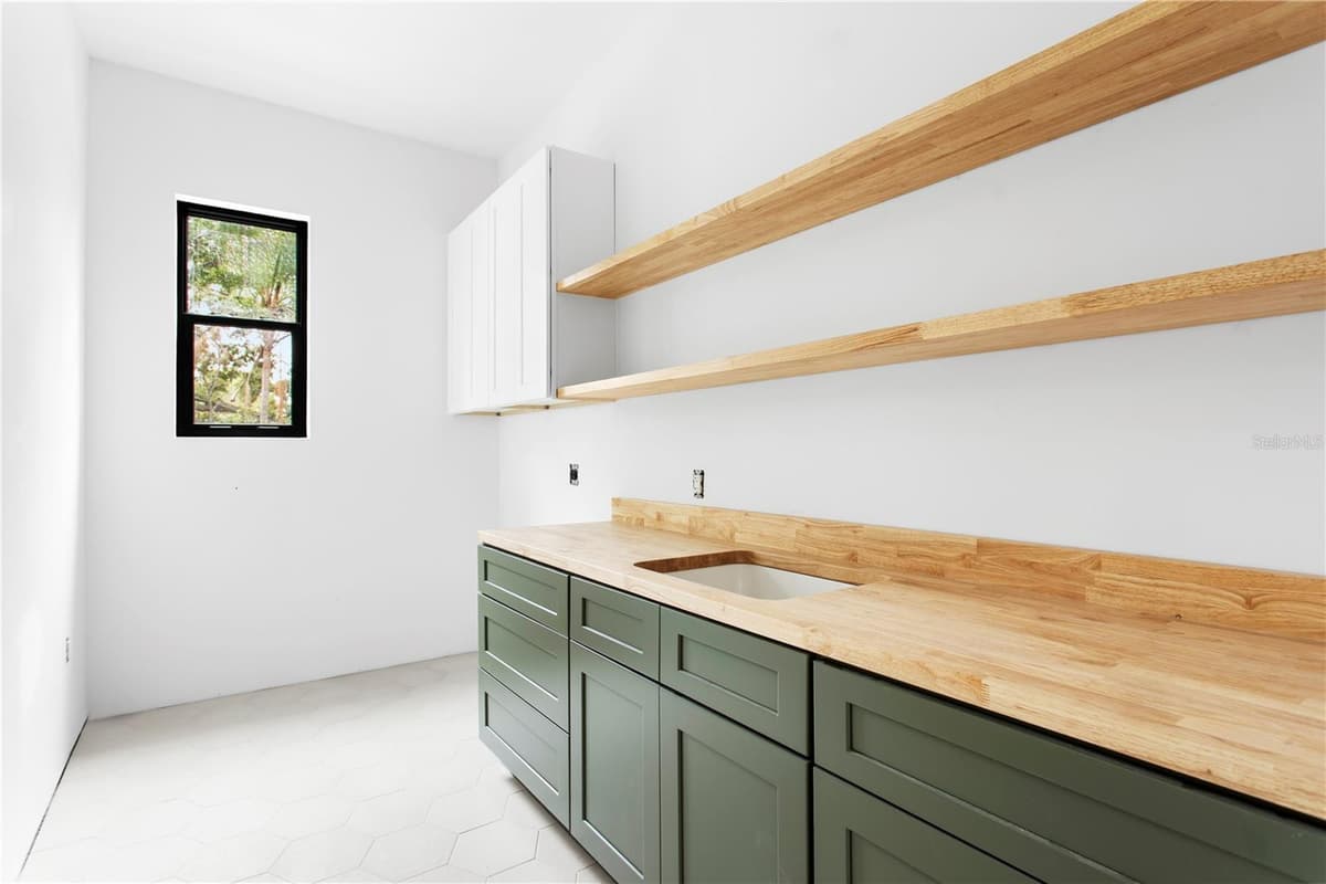 2309 RIVERSIDE DRIVE — photo 16 of 17