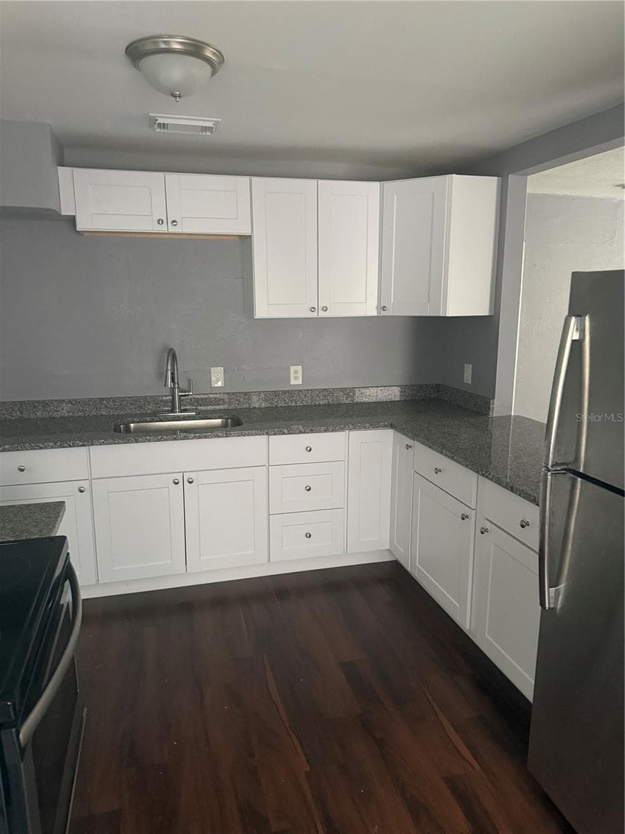2615 28TH AVENUE — photo 9 of 10