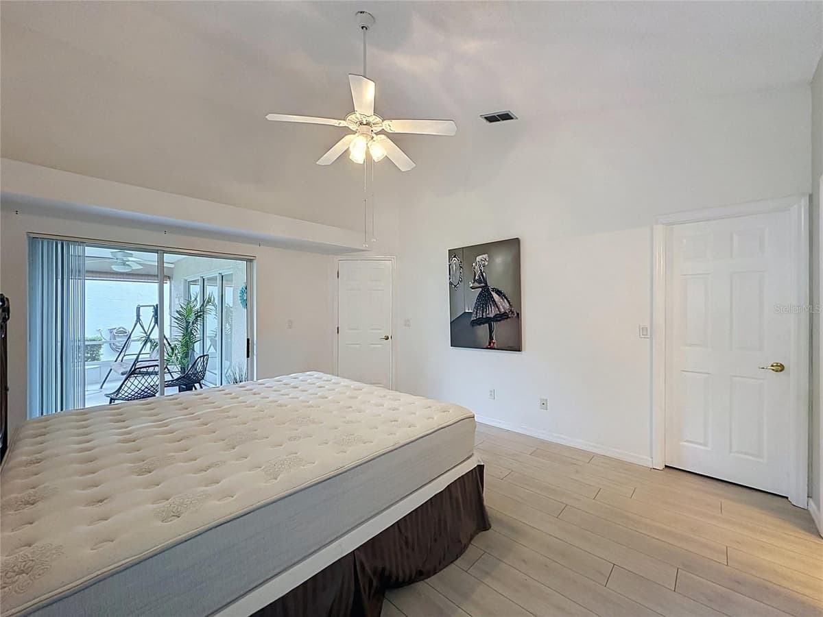 3622 WESTERHAM DRIVE — photo 15 of 73