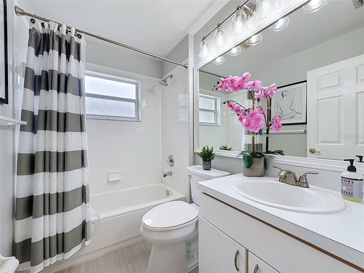 3622 WESTERHAM DRIVE — photo 24 of 73