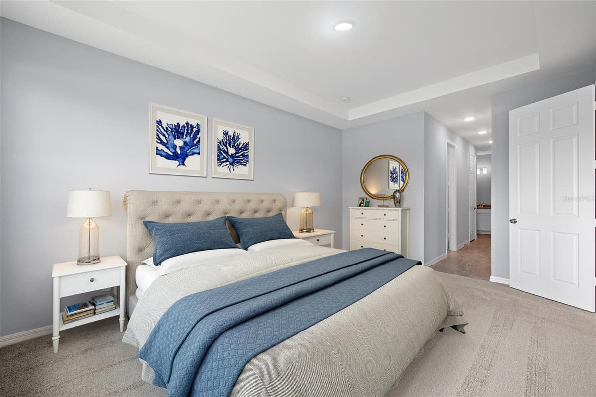 271 MUNOZ STREET — photo 8 of 13