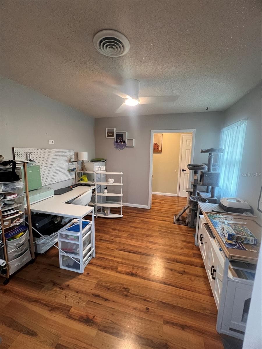 10626 BRESSLYN BOULEVARD — photo 4 of 20