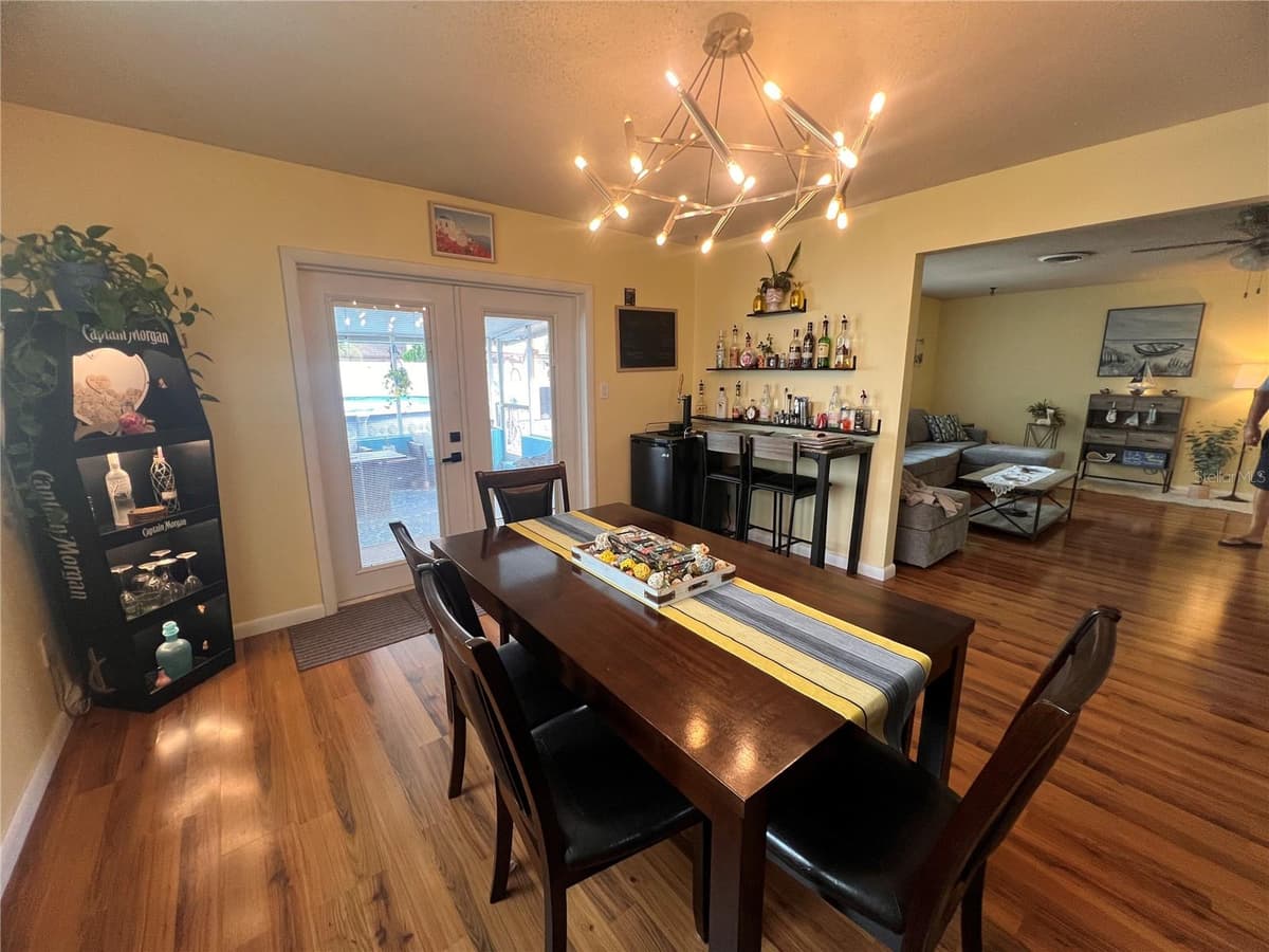 10626 BRESSLYN BOULEVARD — photo 9 of 20
