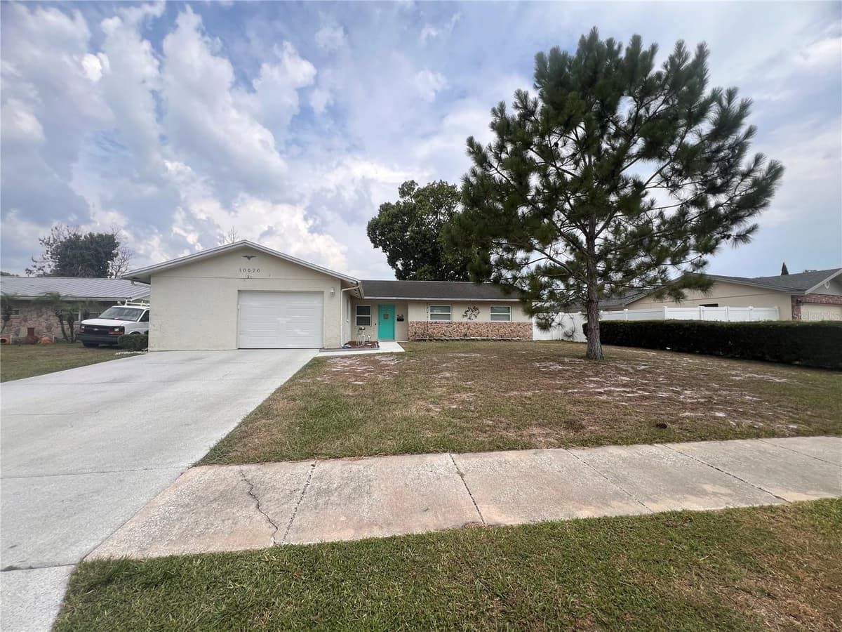10626 BRESSLYN BOULEVARD — photo 2 of 20