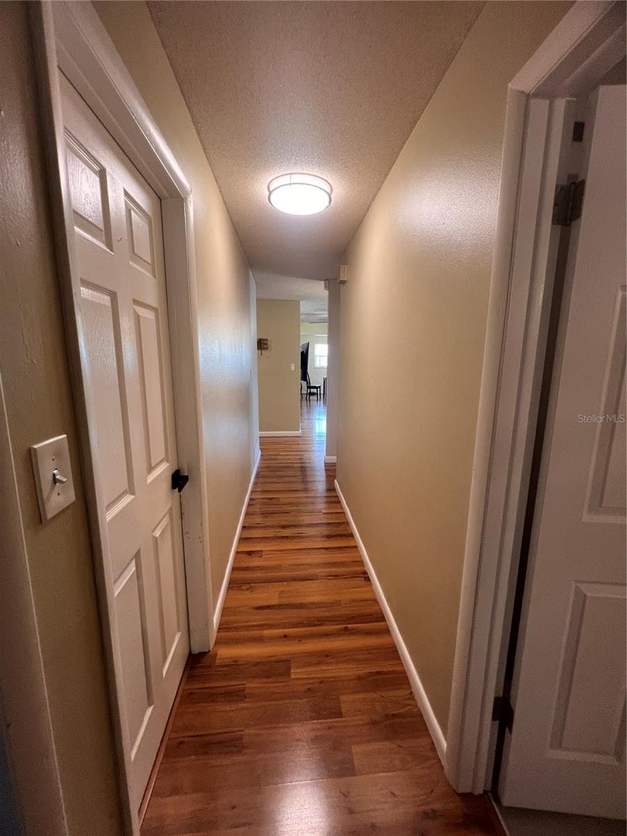 10626 BRESSLYN BOULEVARD — photo 10 of 20