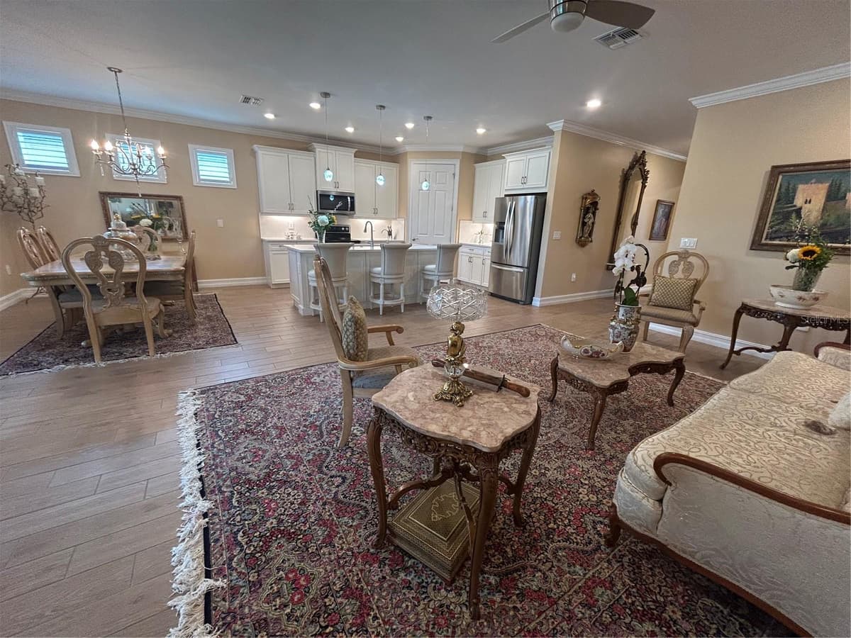 126 VILLA PEROSA WAY — photo 5 of 32