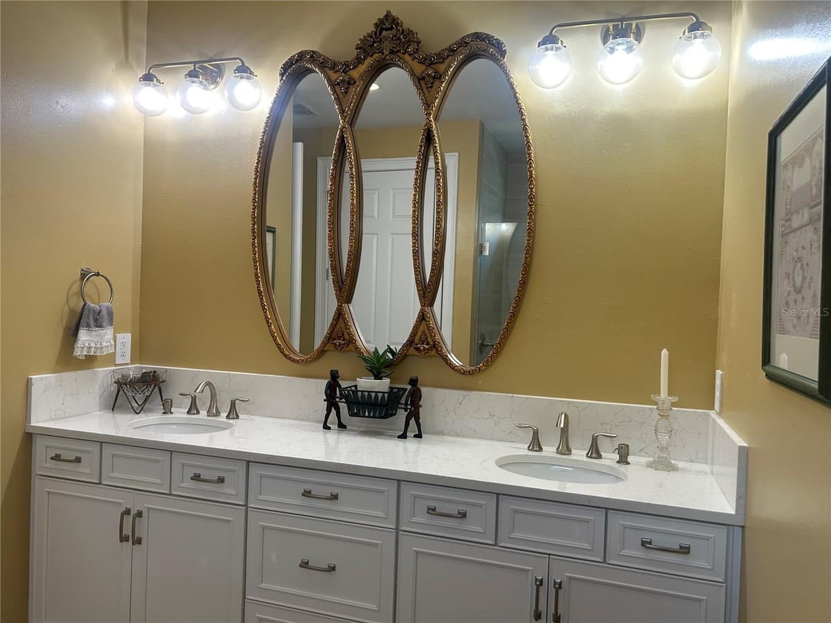 126 VILLA PEROSA WAY — photo 12 of 32