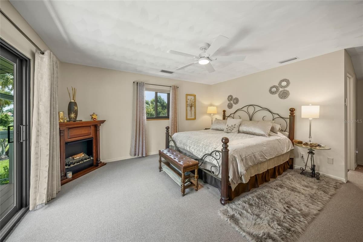 3643 MERIDALE ROAD — photo 31 of 50