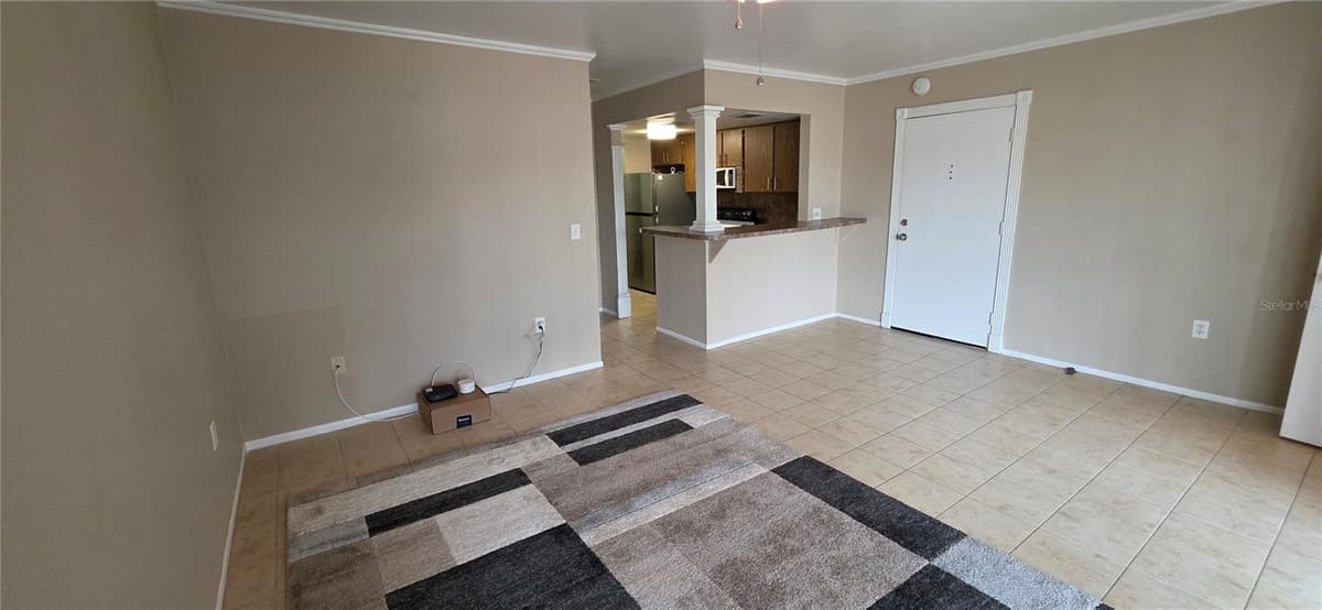 3814 LAKE DRIVE — photo 3 of 25